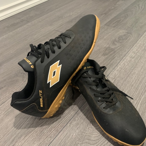 chaussures soccer LOTTO - Picture 5 of 6